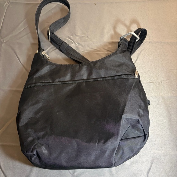 Travelon antitheft, convertible, hobo RFID blocking travel Crossbody black purse - Picture 5 of 15